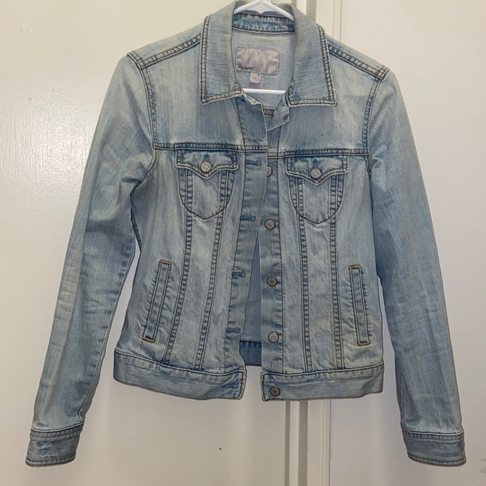 Old Navy jean jacket size medium